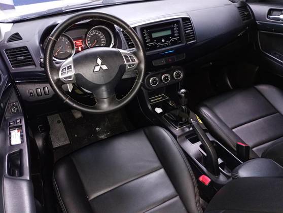 MITSUBISHI LANCER 2.0 16V GASOLINA 4P MANUAL